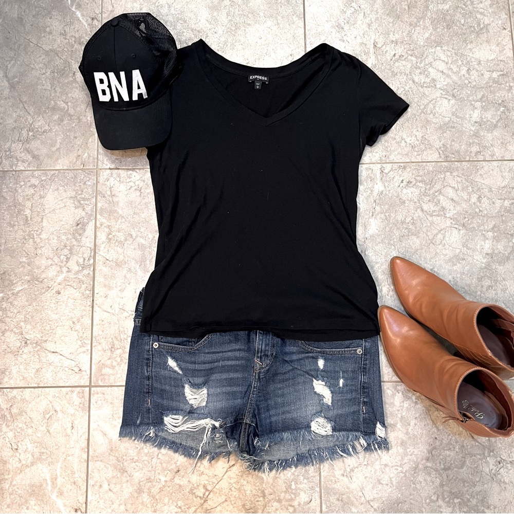 Express t-shirt